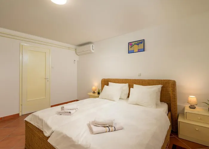 Luna Apartament *