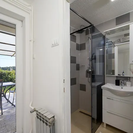 Apartment Luna Premantura