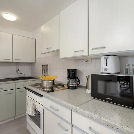 Luna Apartment Premantura